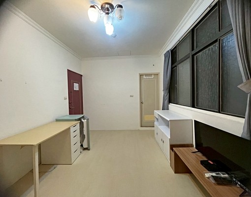 內湖❣採光通風，衛浴開窗！傢俱齊全，近內湖科學園區 - Image 3