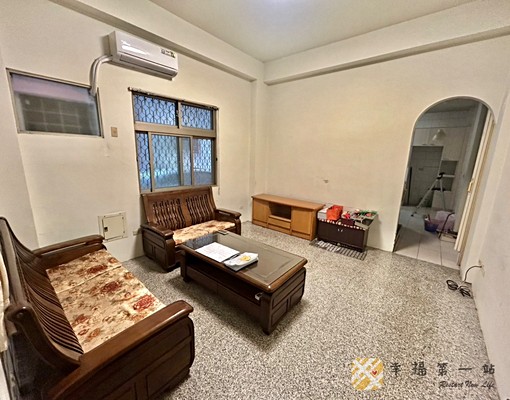 🏠北區崇德6房透天｜大宅釋出｜可戶籍｜可租補｜雙車位 - Image 1