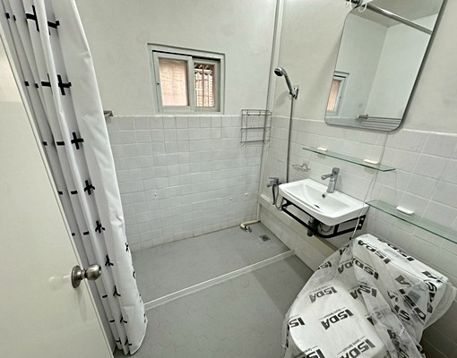 中山路/近捷運/全新粉刷裝潢/屋況如新/大使用空間 - Image 5