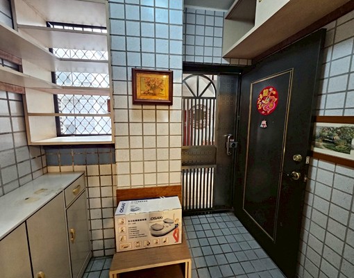 社宅免仲~文心熱河電梯溫馨三房~可租補 - Image 3