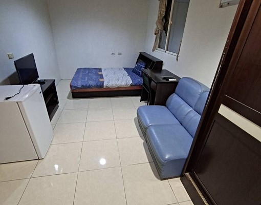 後火車站健行大學旁。交通便利。河堤旁戶戶採光 - Image 1