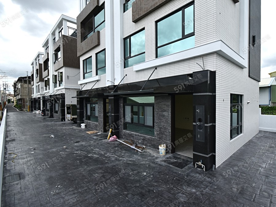 虹苑六星-電梯透天實景圖