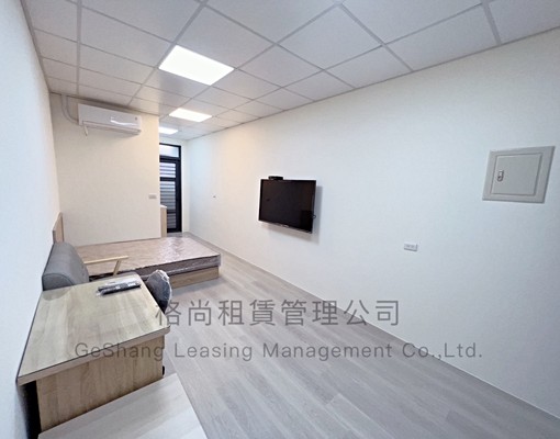 C金山街|嶄新大間獨立陽台套房|獨立台電 - Image 5