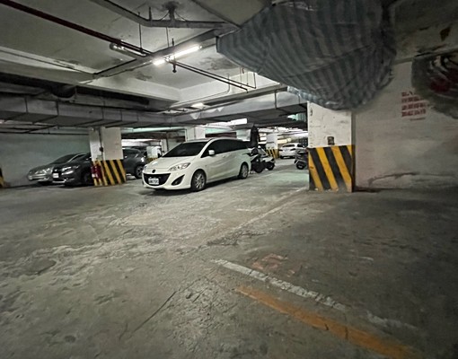 獨立好停車位🍀凱旋大地🍀近201巷Ｂ區出入口 - Image 2