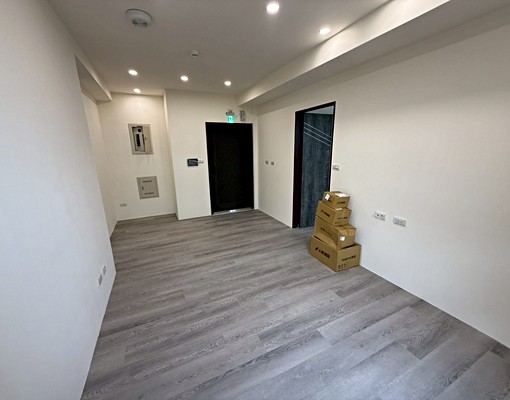 尊信社宅/可補助免仲介費/可養貓/2樓小露臺/家具家電可談J - Image 3