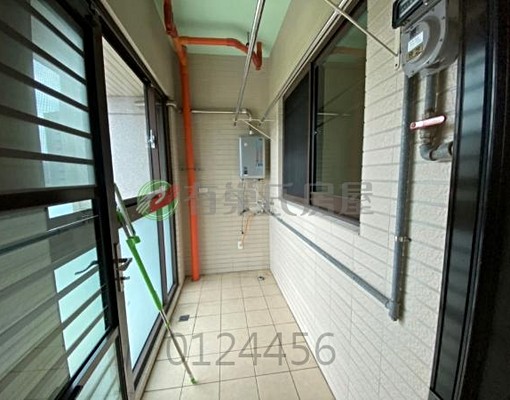 名人賞2房+平車位含管我還有可寵可補的 - 591租屋網 - Image 5