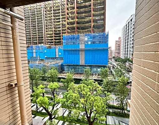 世界花園3房+車位~客廳有落地對外窗(可入籍可租補) - Image 9