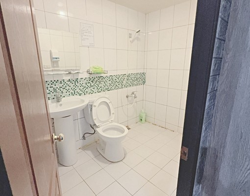 西門商圈可租屋補助有代收垃圾採光好獨立套房 - Image 12