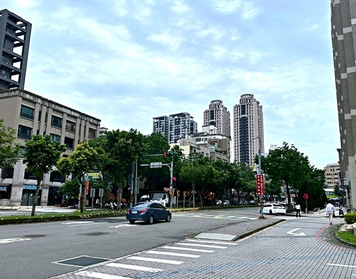 芬蘭/近園區/走路可到新莊車站/三室平車 - Image 13