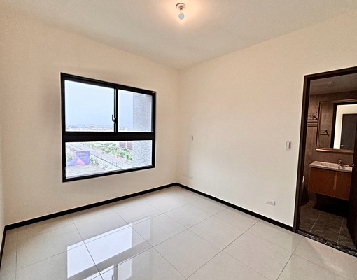 整層住家|高鐵特區|含管可租補|全新高樓層美景三房平車 - Image 3