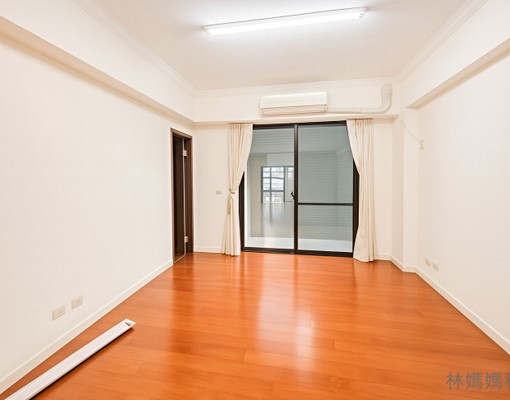 🈵安平區電梯透天-間間套房🈵 - Image 3