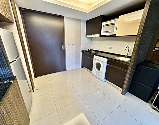 新光遠百#兩房平車#租屋補助#浴缸#更衣室#秒殺 - Image 3