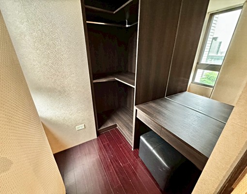 新光遠百#兩房平車#租屋補助#浴缸#更衣室#秒殺 - Image 5