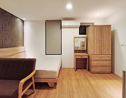 近中寮捷運/近忠孝橋，交通方便，可申請租補.RoomB - Image 3