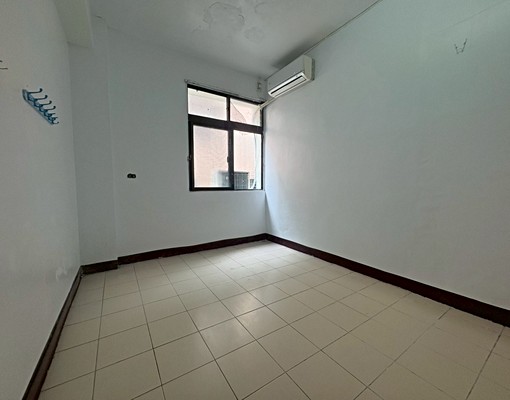 🔥5分鐘漢神🔥單租2樓3房+倉庫70坪🔥可當移工宿舍 - Image 9