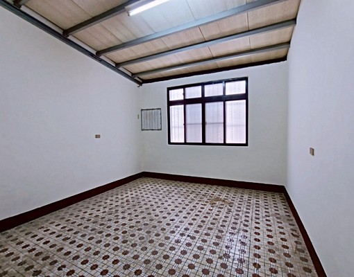 秀傳、大埔商圈~整棟透天 - 591租屋網 - Image 8