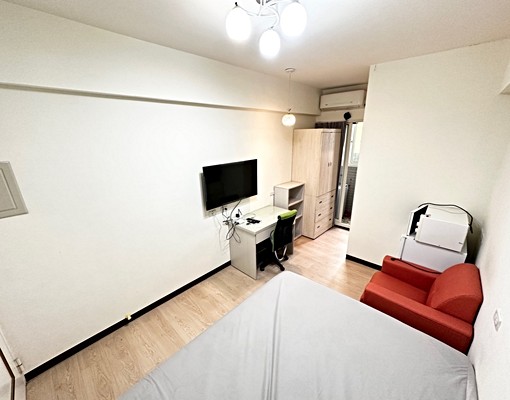 南區首選。租屋補助。陽台獨洗。室內機車位 - Image 3