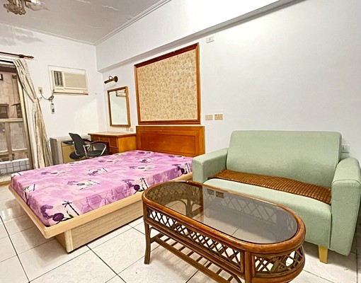 星鴻台中✨免仲可租補近北平路、天津商圈電梯大套房 - Image 1