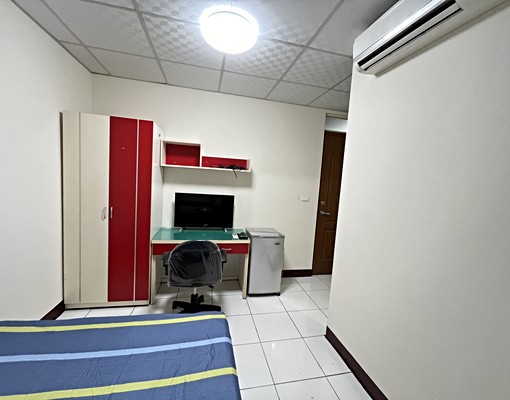 獨洗大套房出租,附液晶電視及冰箱 - Image 3