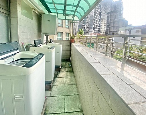 師大新裝修小資族首選大套房D0703B6走道窗 - Image 4
