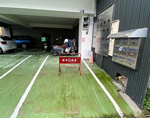 美群國小塗城夜市旁/全新電梯華厦二房二衛平車可租補/一層二戶 - Image 15