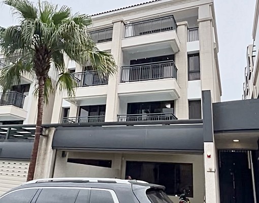 降價❗️職業不限❗️霧峰雙車位別墅11月稀有釋出 - Image 1