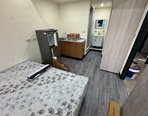 急租即住🏡正大湳市場旁全新套房可租補可寵🏡陽台獨洗可戶籍 - Image 2