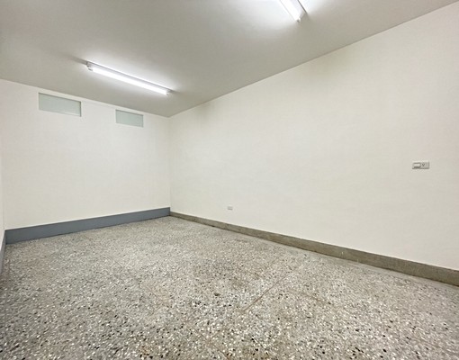 鄰近逢甲商圈全新整理整棟透天【可營登】 - Image 5