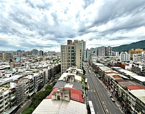 永春捷運共構時尚EAT邊間高樓美景大套房 - Image 6