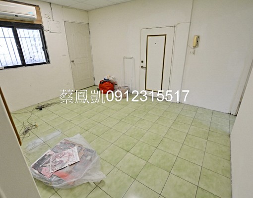 榮星花園/中山國中站/五常市場/靜巷頂樓加蓋2房 - Image 2