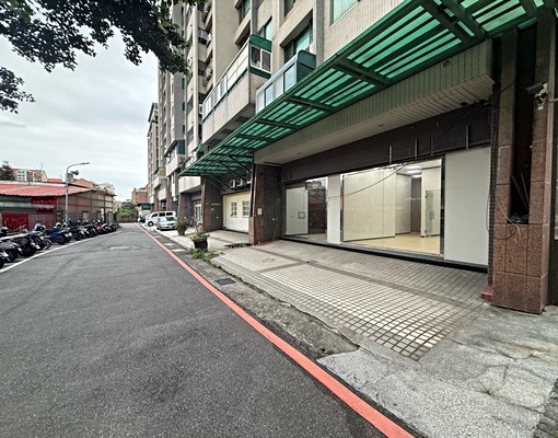 近山佳車站⭐一樓店面可辦公⭐登記公司可⭐旁邊方便停車⭐ - Image 2