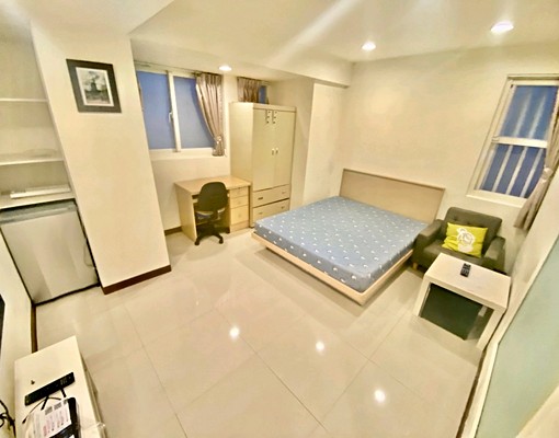 六張犁捷運/麟光，新裝潢套房，大對外窗 - Image 2