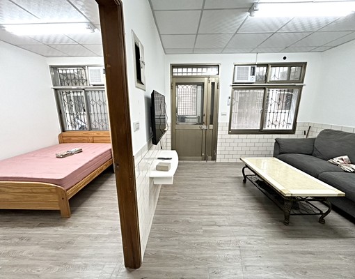 可報稅可租補!老屋翻新透天一層一戶兩房家具電全 - Image 1