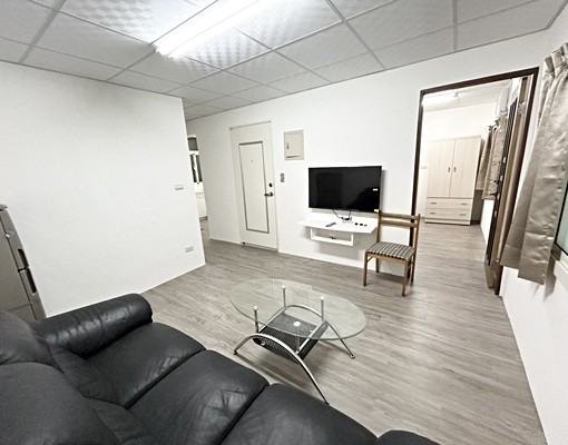 可報稅可租補!老屋翻新透天一層一戶兩房家具電全 - Image 1