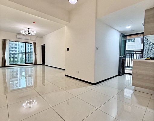 驚爆💥採光兩房💥總站夜市💥好事多🉑寵 - Image 2