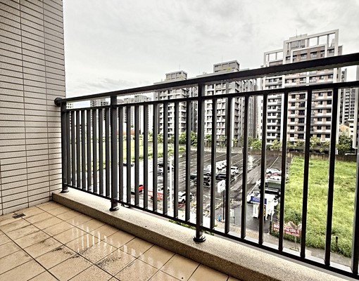 驚爆💥採光兩房💥總站夜市💥好事多🉑寵 - Image 5