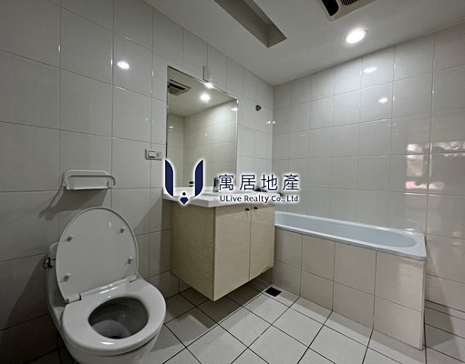 北門西門商圈，雙捷運，專有大露台可寵 - Image 5