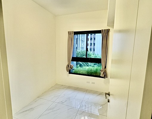 房仲最速男_機捷指名度最高一年屋惠宇朗廷二房平車 - Image 3