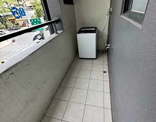 高醫商圈吉林夜市新套房傢電陽台網路第四台 - Image 7