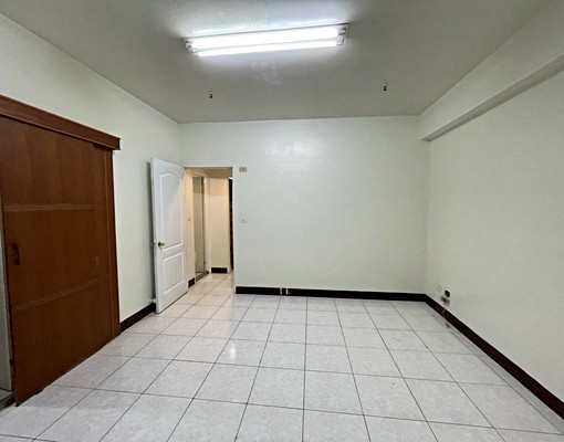 近榮總.鼎中路商圈.文藻.溫馨可租補大4房附家具電另議重整好 - Image 4