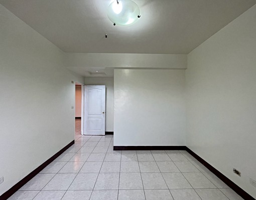 近榮總.鼎中路商圈.文藻.溫馨可租補大4房附家具電另議重整好 - Image 9