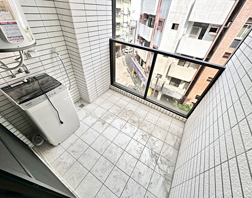 近一中街☀️電梯套房☀️台電可租補☀️採光佳☀️獨洗曬陽台 - Image 7