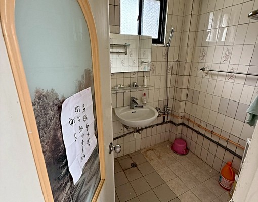 🌸女性限定｜中正區和平西路靜巷雅房｜雙窗＋含水｜可曬衣 - Image 5