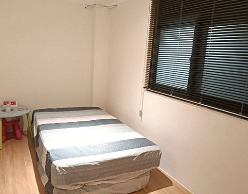 免仲費公館路6樓10坪1房1廳傢俱2萬 - Image 1
