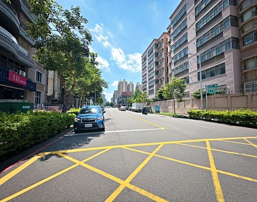 📍縣政特區☆文化中心三角窗大角店☆光明一路 - Image 2