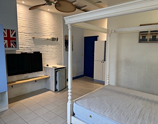 東區套房，富農街上，生活機能佳 - Image 2