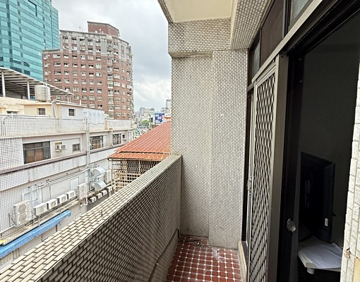 超值高生活機能舒適套房❤全聯❤二中❤東興市❤中國醫❤步行咫尺 - Image 9