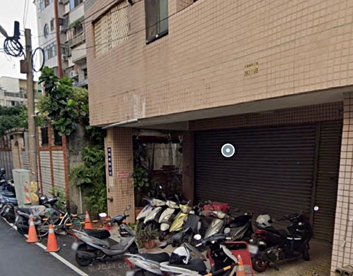 內新市場中新街/全新整修臨路透天店面1~2樓三房平車可貓租補 - Image 2