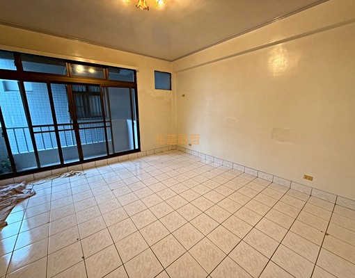 兆基🏡東區靜巷透天舒適好宅，可租補 - Image 3