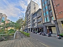 河南二路幸福川電梯收租透店